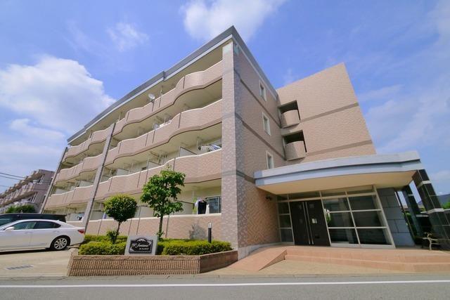 W・フォンターナ