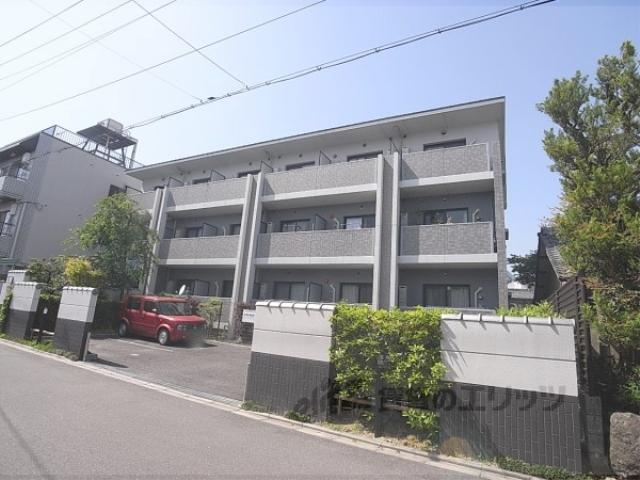 地下鉄烏丸線 北大路駅 徒歩23分 3階建 築18年