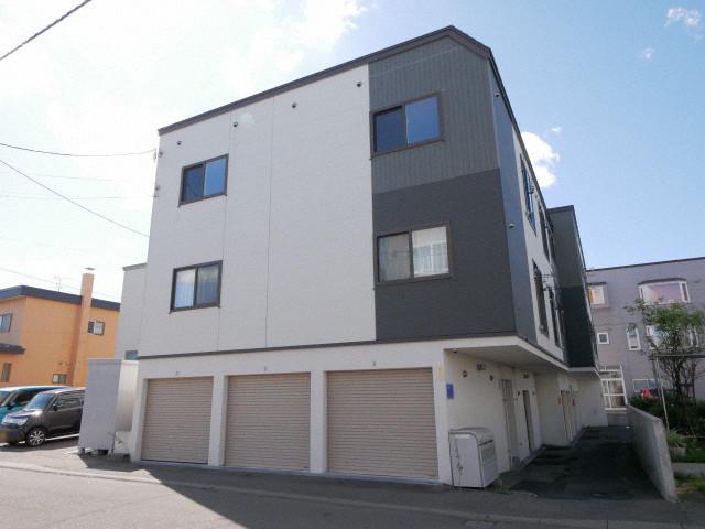 グラヴィータ川北