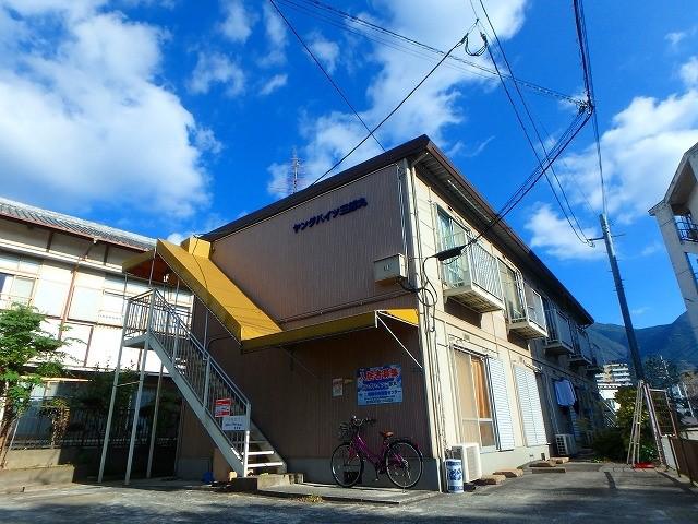 ヤングハイツ三郎丸
