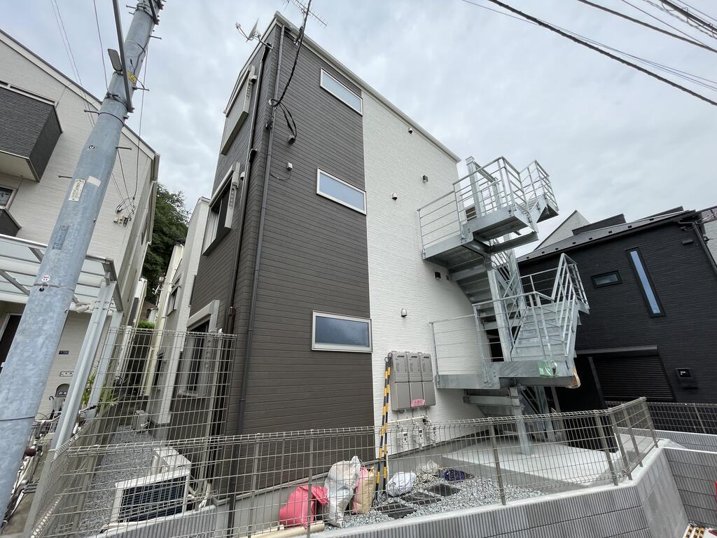 シュティル南太田(1DK/3階)