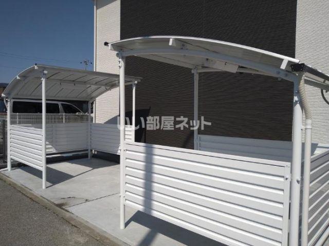 ROUTE 4 TERRACE