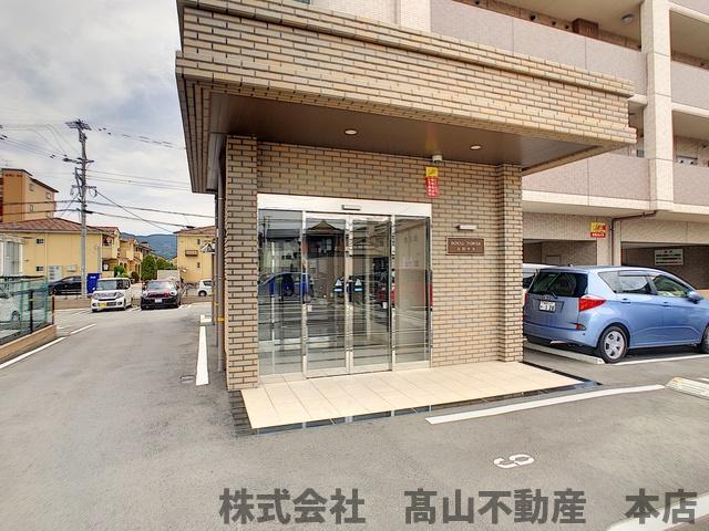 ロイヤルタワー赤間中央