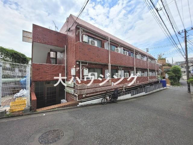 パステル小山