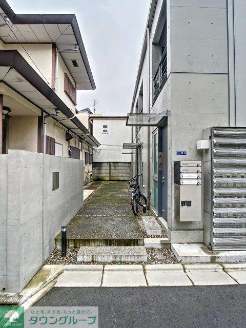 M-HOUSE