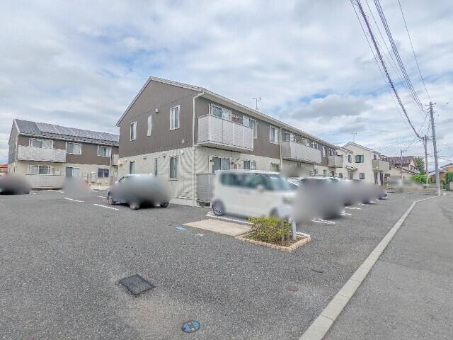 レオニール A(2LDK/1階)