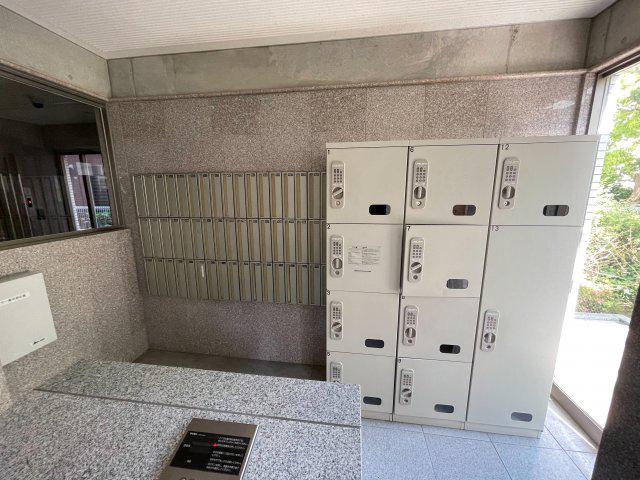 地下鉄御堂筋線 江坂駅 徒歩7分 11階建 築25年