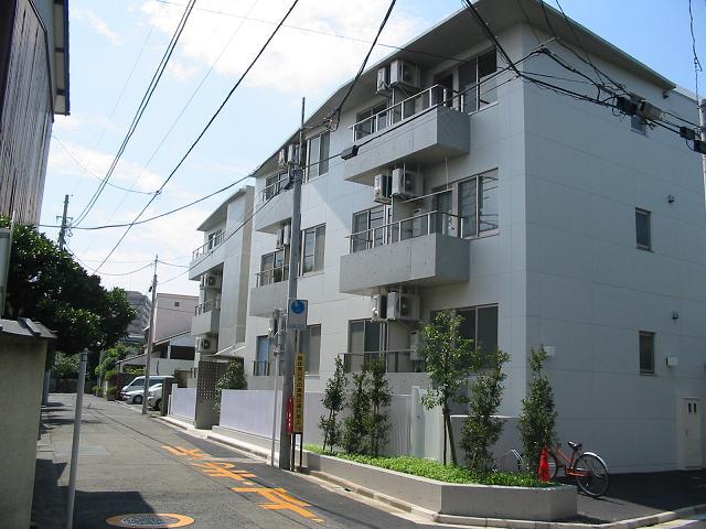K-COURT