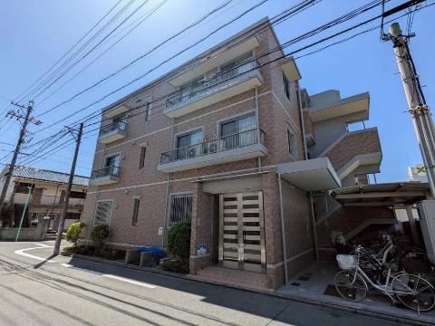 地下鉄東山線 岩塚駅 徒歩8分 3階建 築16年