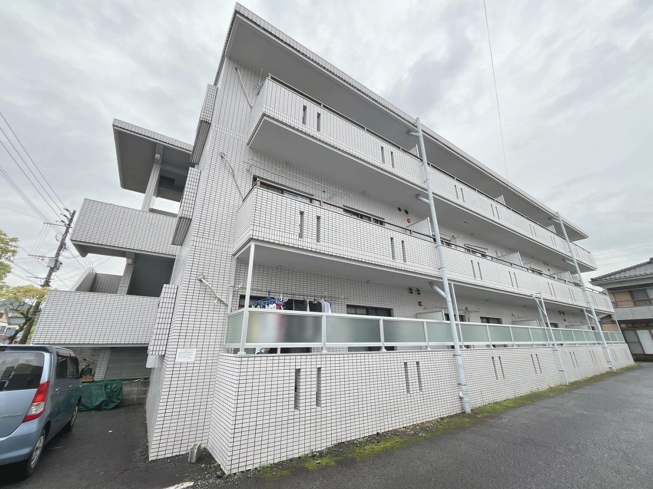 FARM YARD