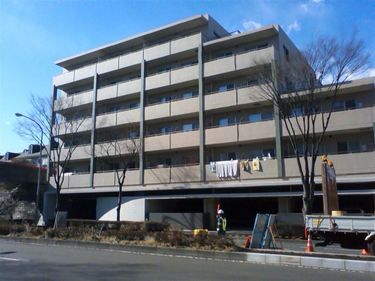 MS HOUSE