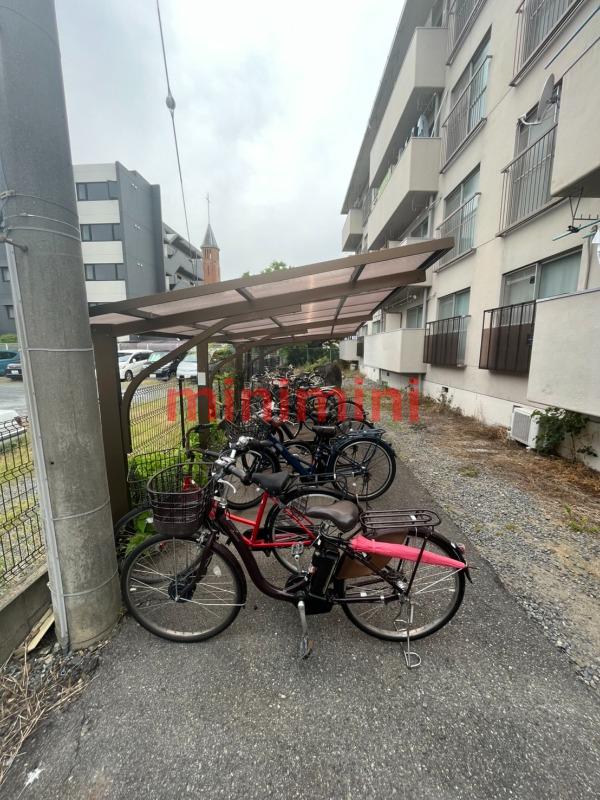 春日マンション
