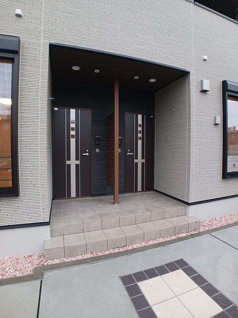 ベルシオン東山崎町C
