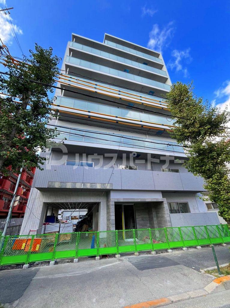 RE RESIDENCE