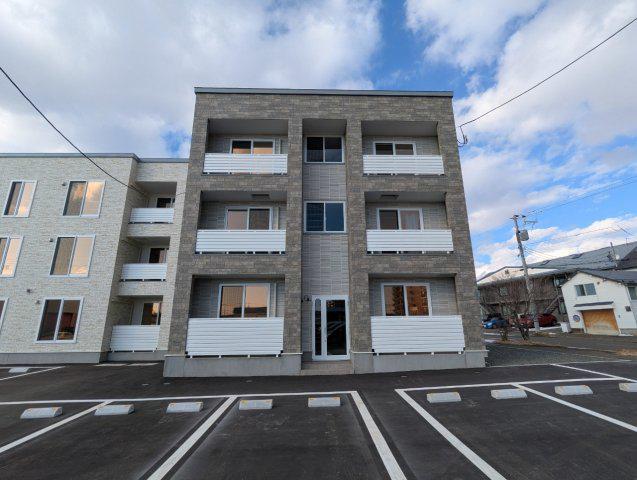 ＪＲ根室本線 釧路駅 徒歩12分 3階建 築2年