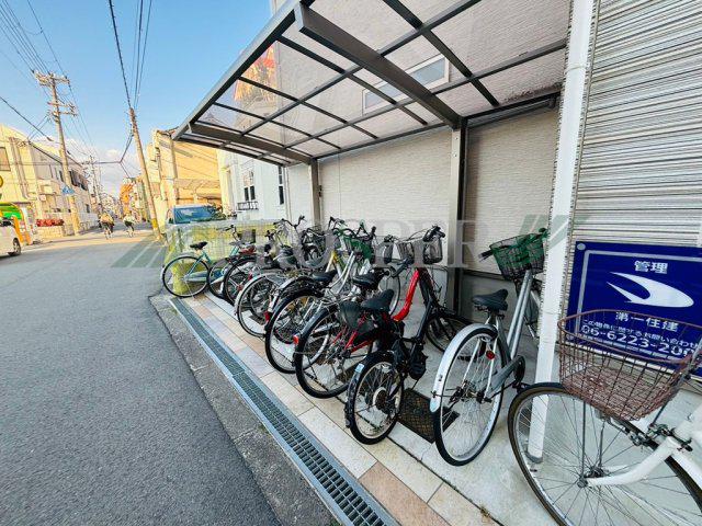 クリエオーレ高井田西