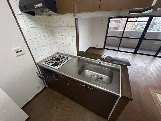 プラザハイツ二ツ屋 B棟