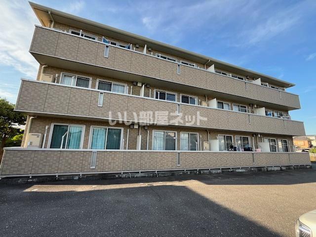 エクレール美濃屋C