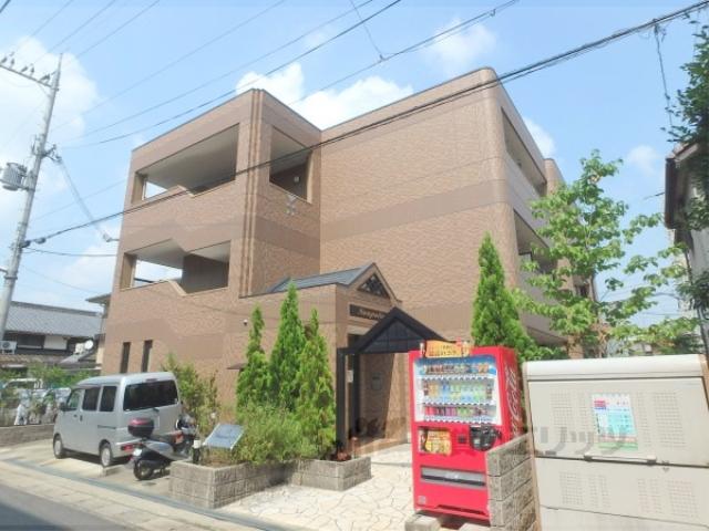 サンパレス