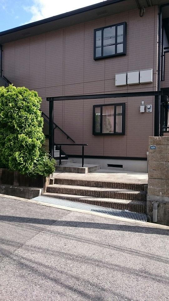 山麓荘