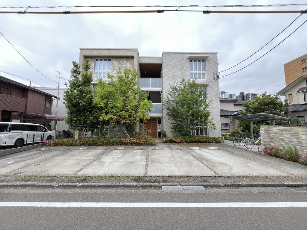 シャーメゾン東六番丁