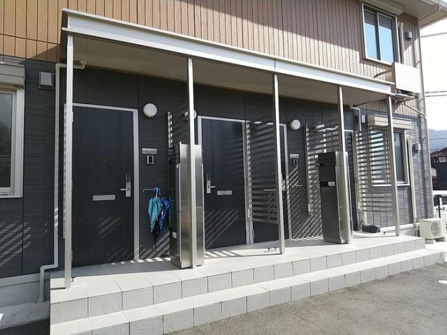 ウガビス
