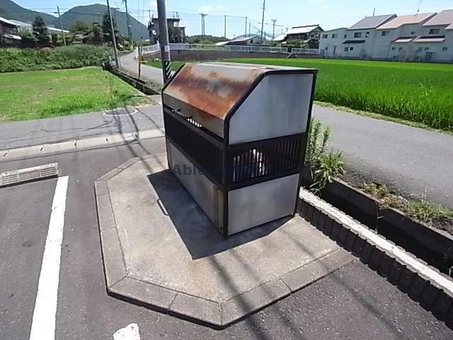 カームリーレジデンスII