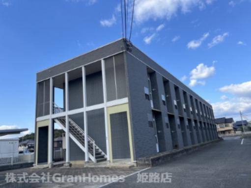 丸萬一番館