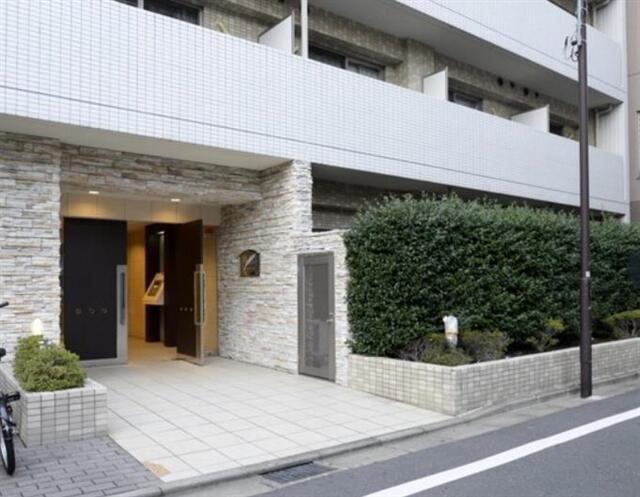 プレールドゥーク新宿