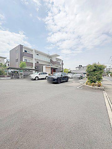 地下鉄名城線 瑞穂運動場東駅 徒歩8分 3階建 築10年