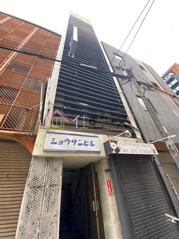 グローアメ村ビル