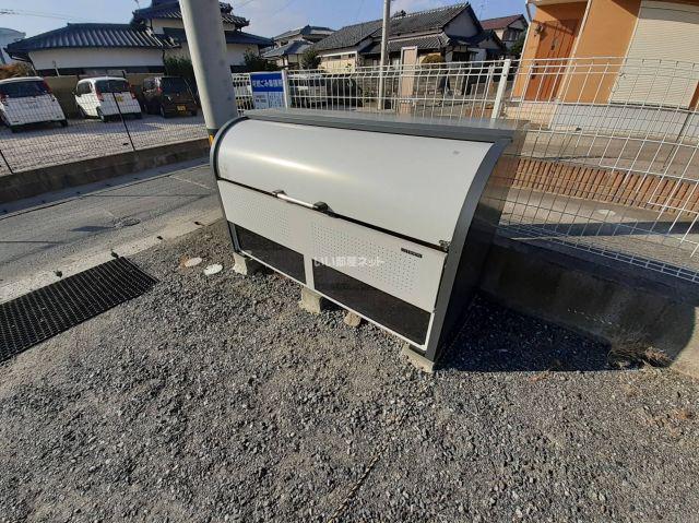 華秀ハイツII