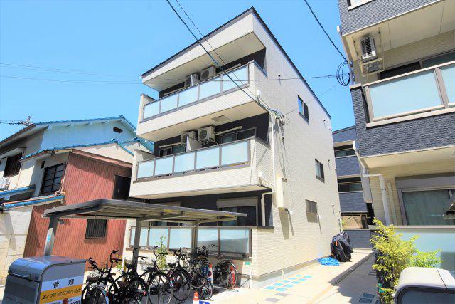 FMAISON 背戸口
