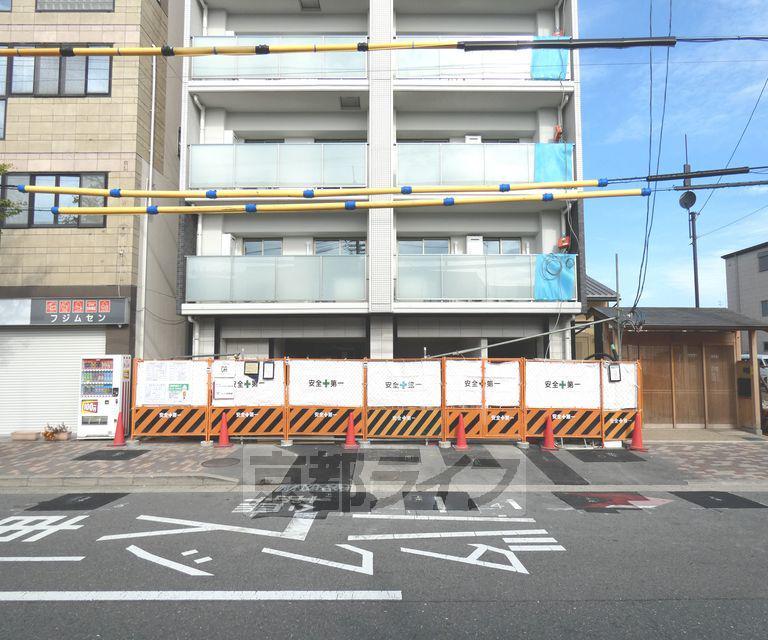 LIVECASA千本今出川