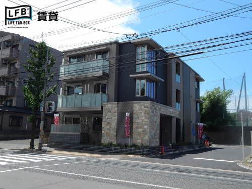 シャーメゾン境川
