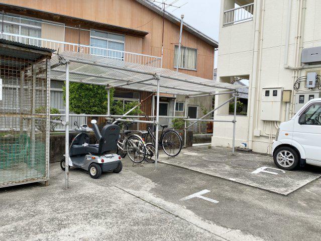 上山マンション