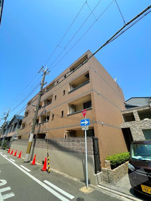 イーリスウィステリア