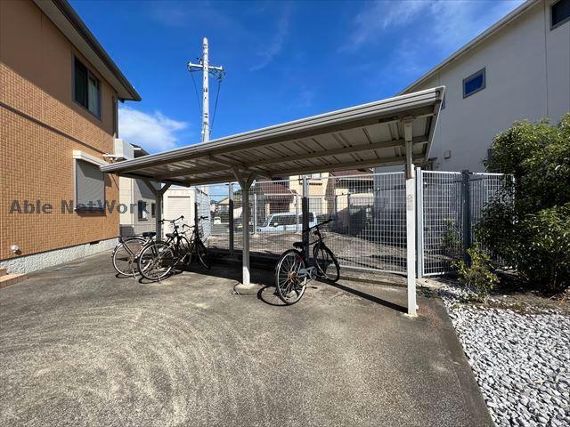 メルヴェーユ西沢