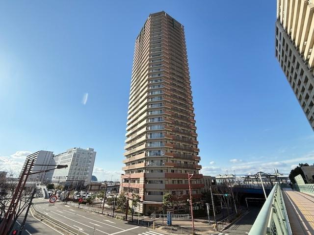 ローレルスクエア大阪ベイタワー