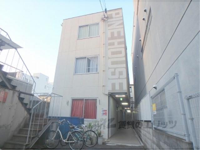 パインハウス(1K/1階)