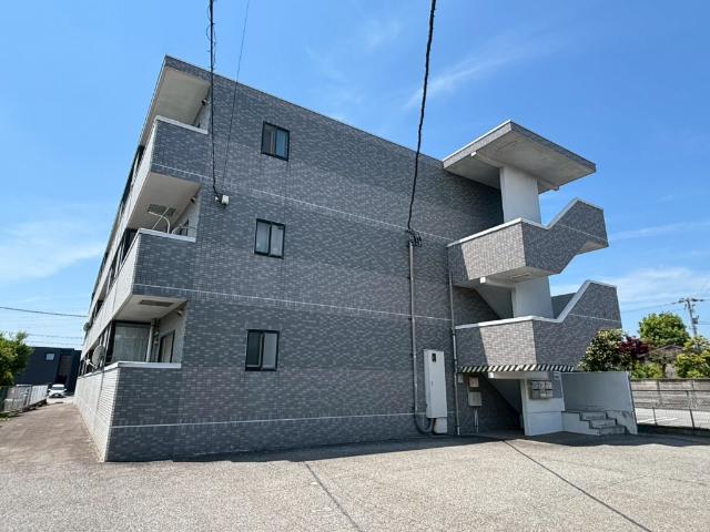 富山地鉄富山港線 粟島駅 徒歩18分 3階建 築25年