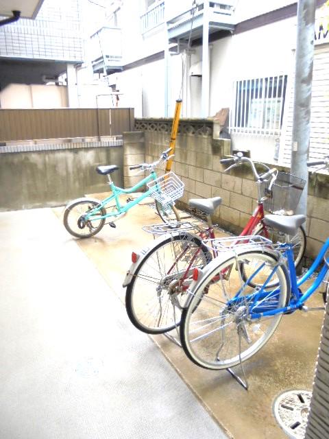 ララ フラッツ