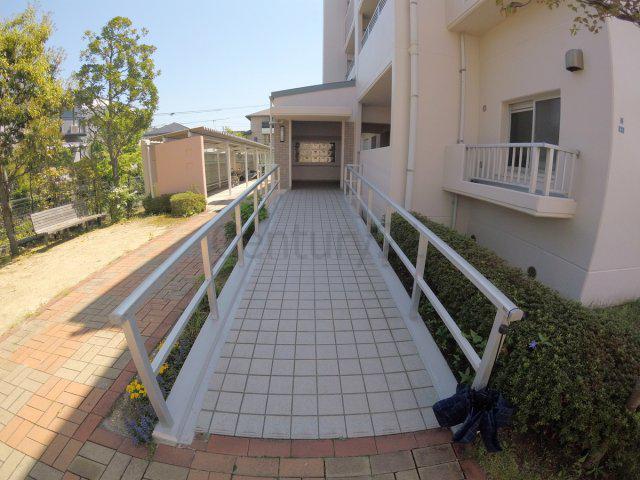 フレール宝塚御殿山3号棟