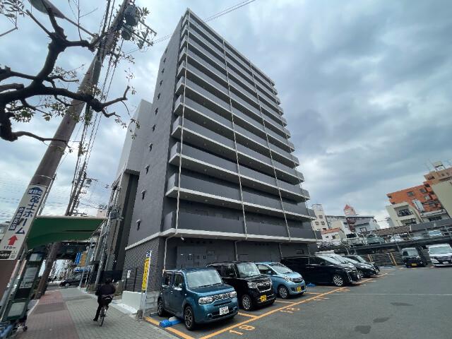 エストゥルースプラスサウス大阪