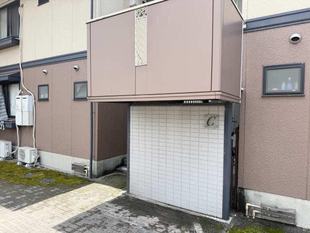 ロイヤルビレッジC棟