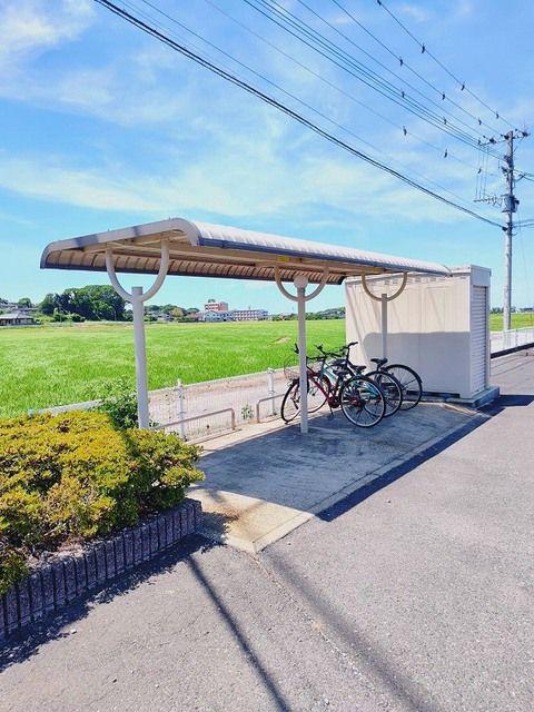 ヴィクトワール四日市B