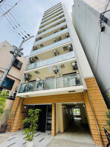 Y&RINO RESIDENCE