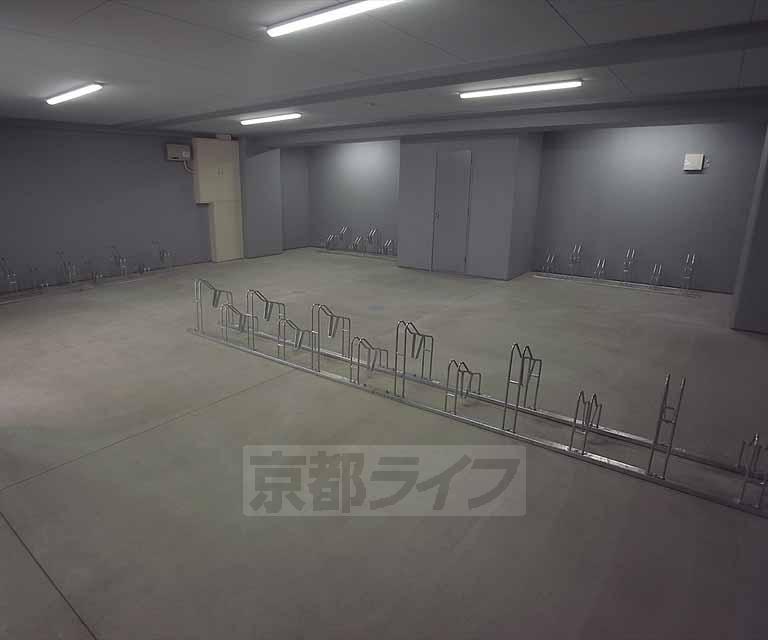 エリーフラッツ梅の宮