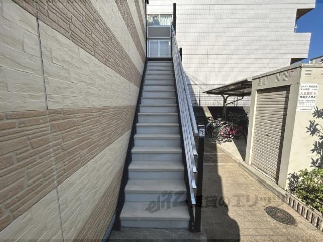 レオパレスエトワール津田西町