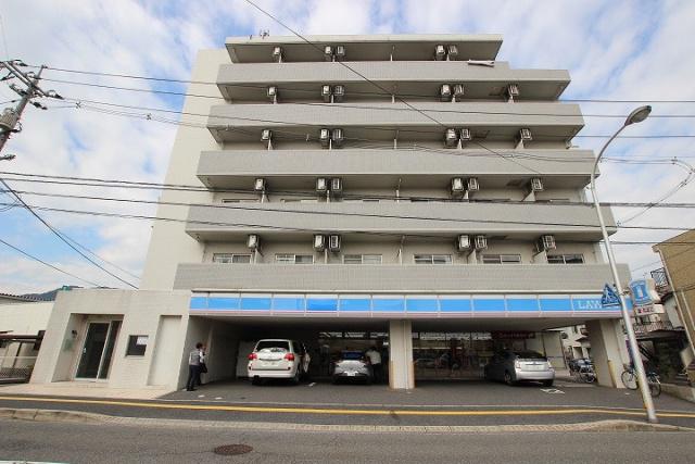 グラビスコート西原駅前